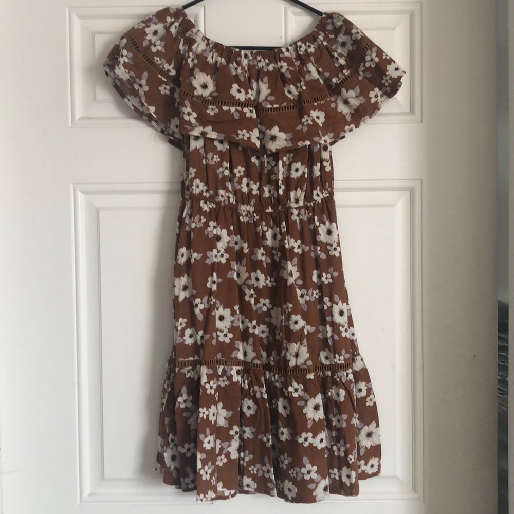 Beautiful dress never worn